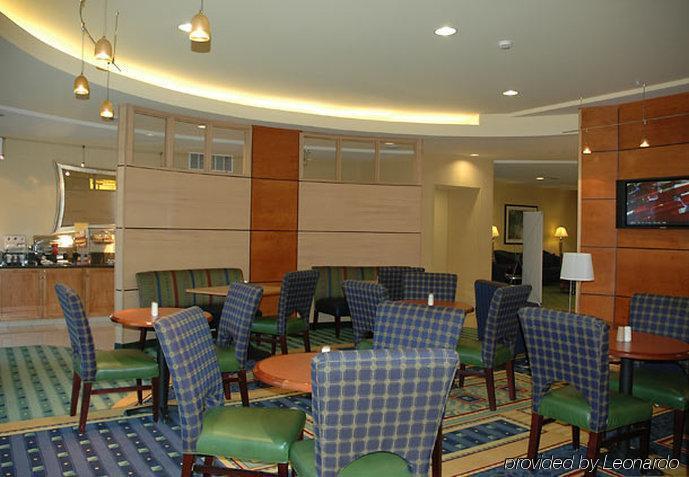 Springhill Suites Prince Frederick Restaurante foto